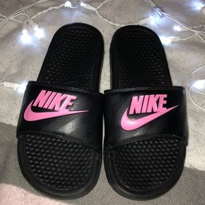 Nike slides women US 8